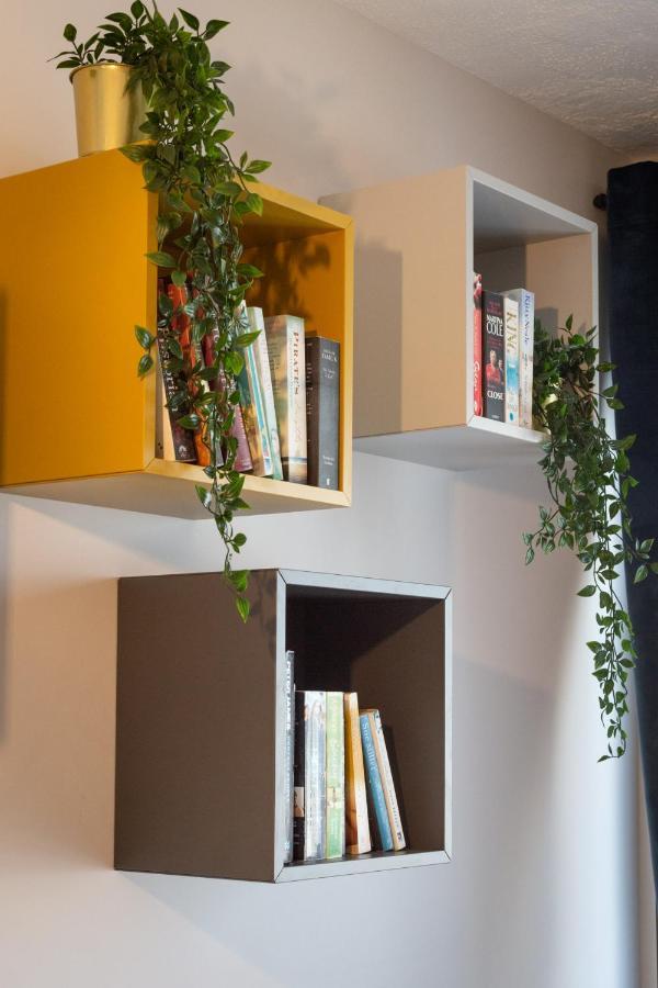 Light House - Seafront Cosy Studio With Library Pafos Dış mekan fotoğraf